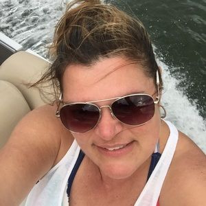 Meet your Posher, Teresa